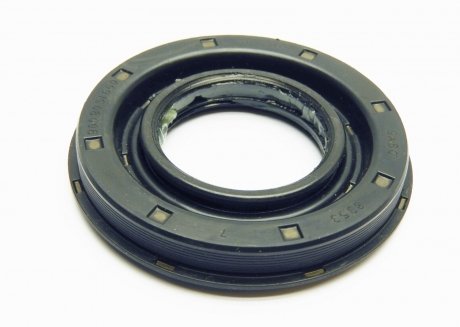 Сальник полуоси передний, правый Mopar 5134903AB