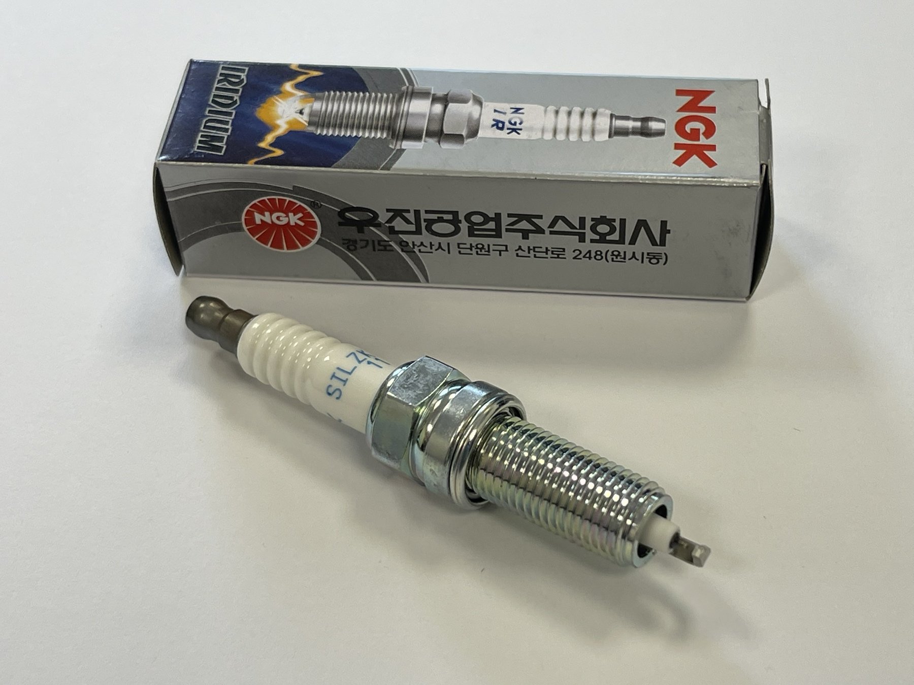 Свічка запалювання Laser Iridium SILZKR7B11