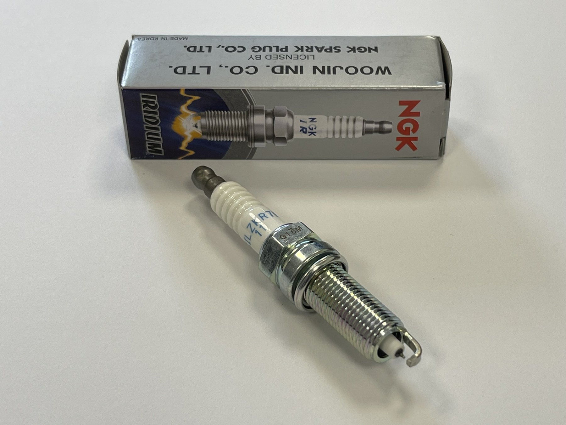 Свічка запалювання Laser Iridium SILZKR7B11 — NGK — Електрика та Освітлення / Свічки — фото 2 — купити в Україні Jeep.in.ua